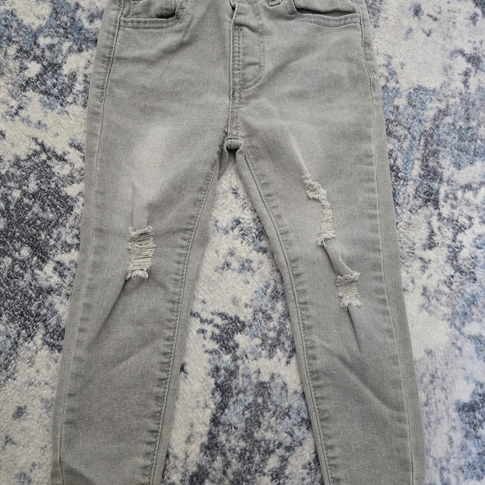 SHEIN Gray Distressed Men Jeans